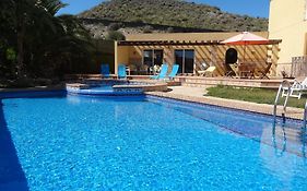 Villa Clairol
